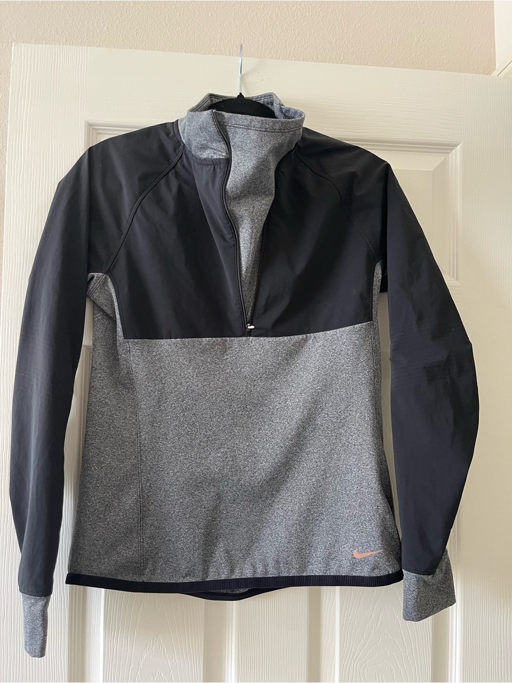 Nike Running Half-Zip Pullover Jacket - Black & Heather Gray windbreaker size M